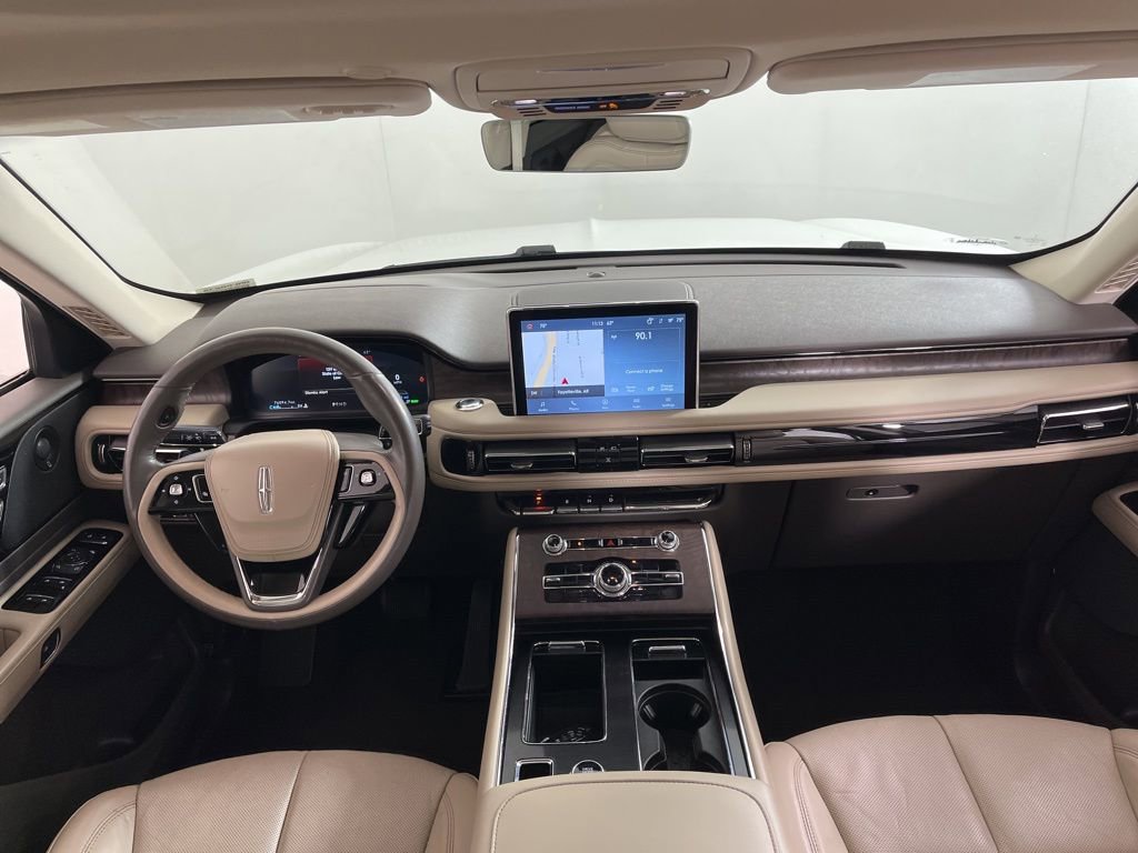 Used 2021 Lincoln Aviator Grand Touring w/ Elements Package Plus image 3