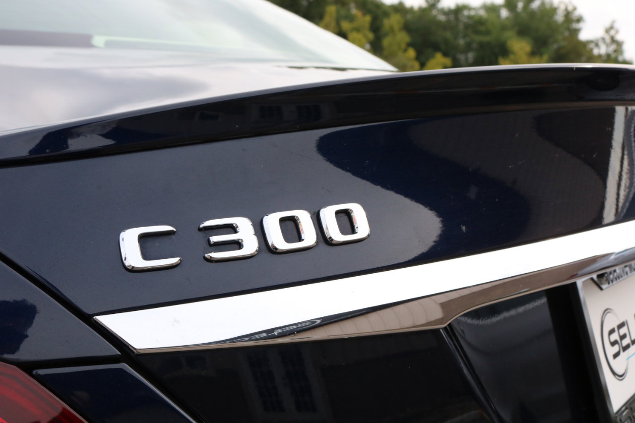 Used 2017 Mercedes-Benz C 300 4MATIC Sedan image 10