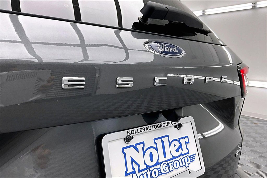 Used 2025 Ford Escape ST-Line image 8
