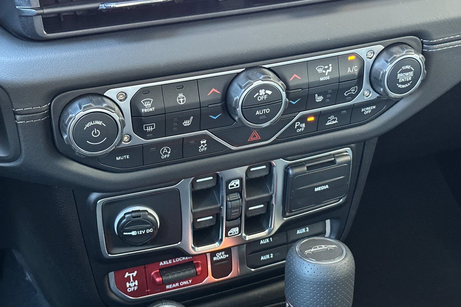 New 2026 Jeep Gladiator Mojave AWD/4WD image 19