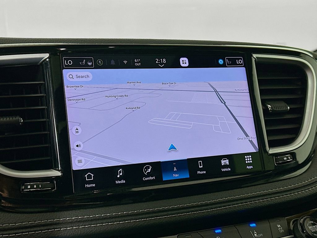 Used 2025 Chrysler Pacifica Limited FWD image 18