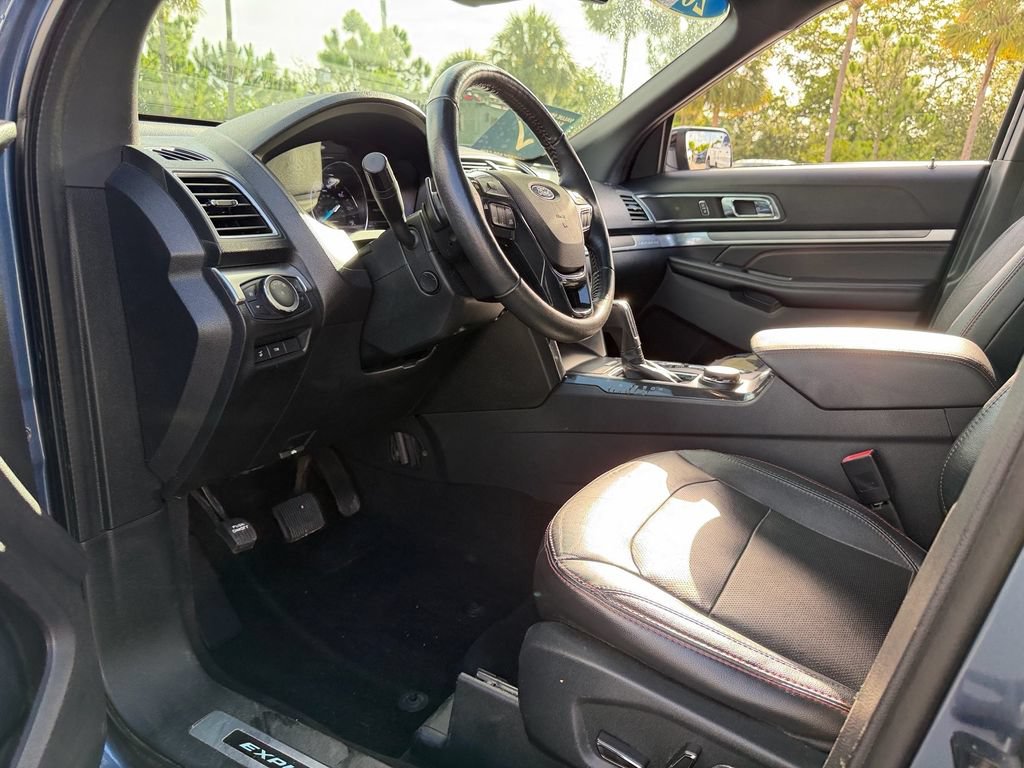 Used 2018 Ford Explorer Sport w/ Equipment Group 401A AWD/4WD image 11