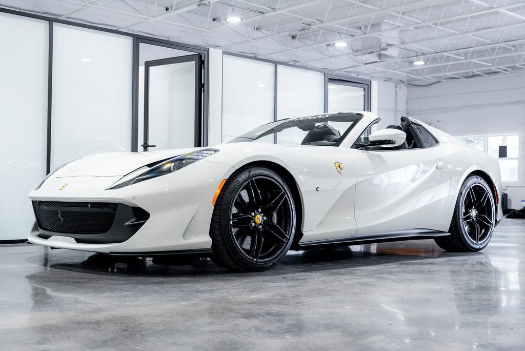 Used 2023 Ferrari 812 GTS RWD image 8