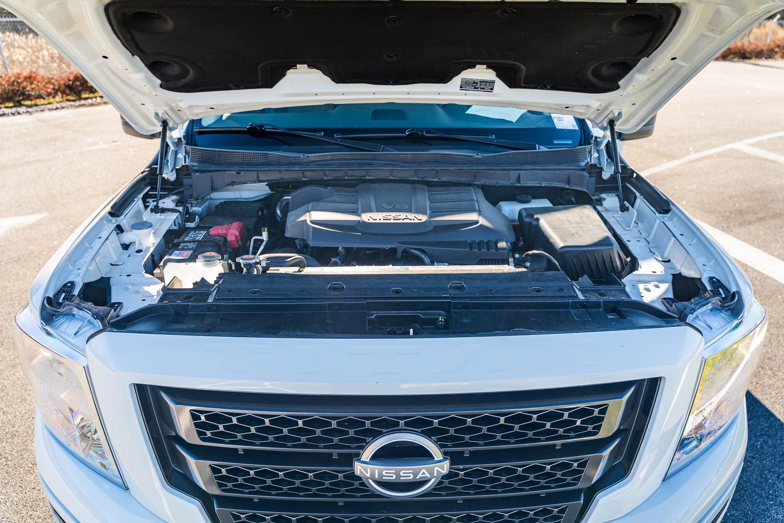 Used 2024 Nissan Titan SV w/ SV Convenience Package image 21