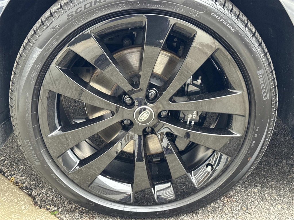 Used 2025 Land Rover Range Rover Sport Dynamic SE image 11