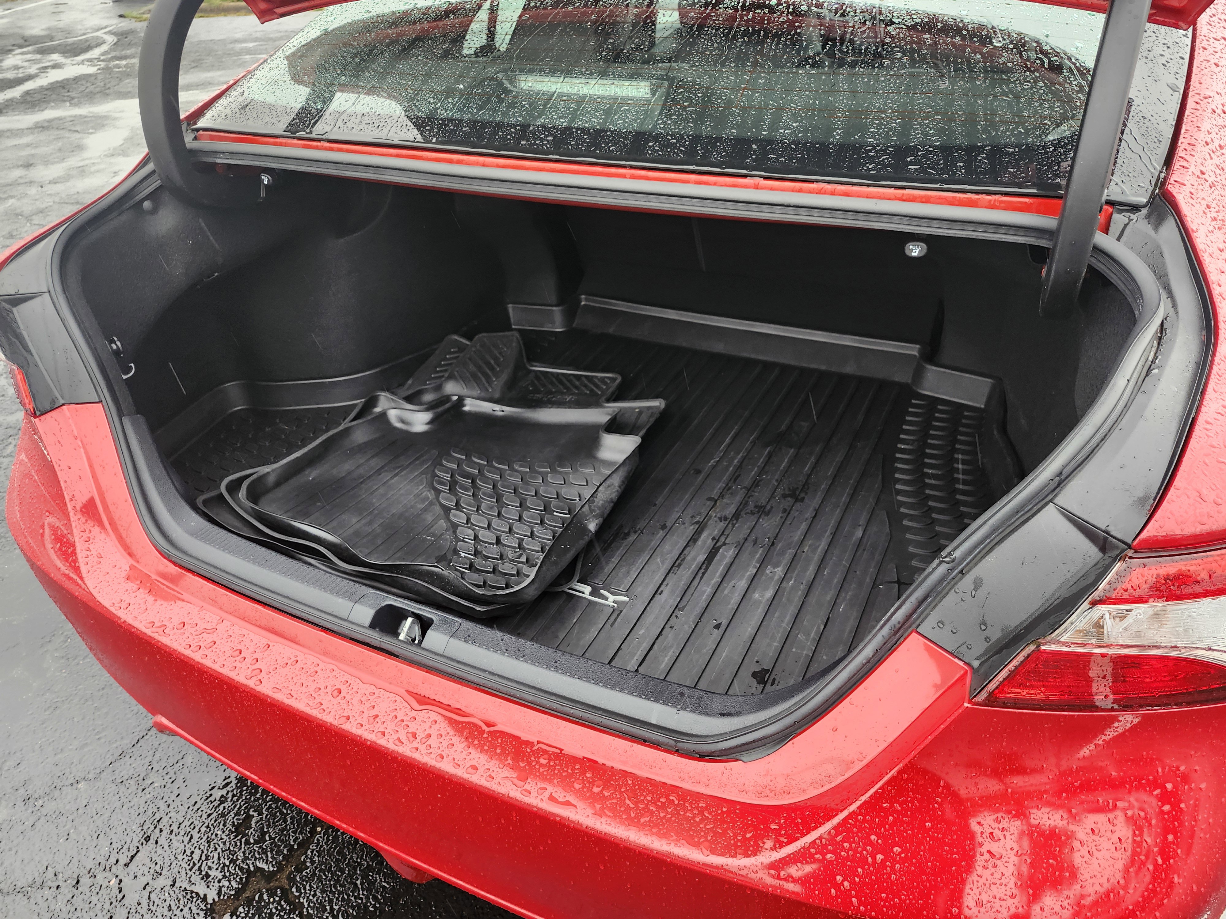 Used 2020 Toyota Camry SE image 15