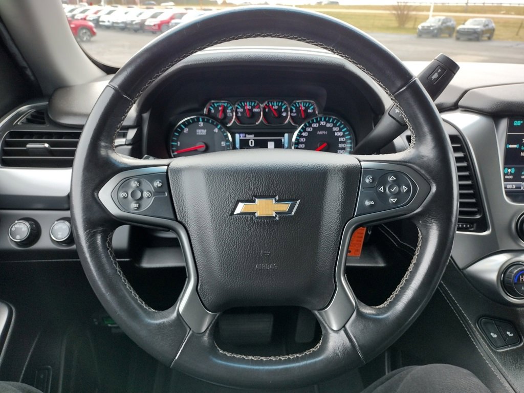 Used 2019 Chevrolet Suburban LT image 6