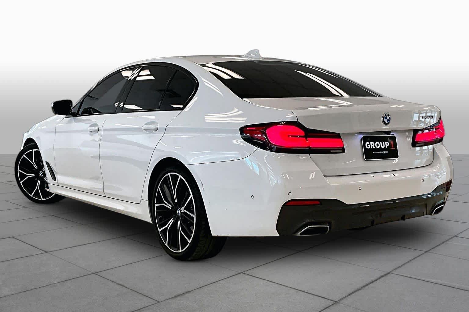 Used 2023 BMW 530i w/ M Sport Package RWD image 10