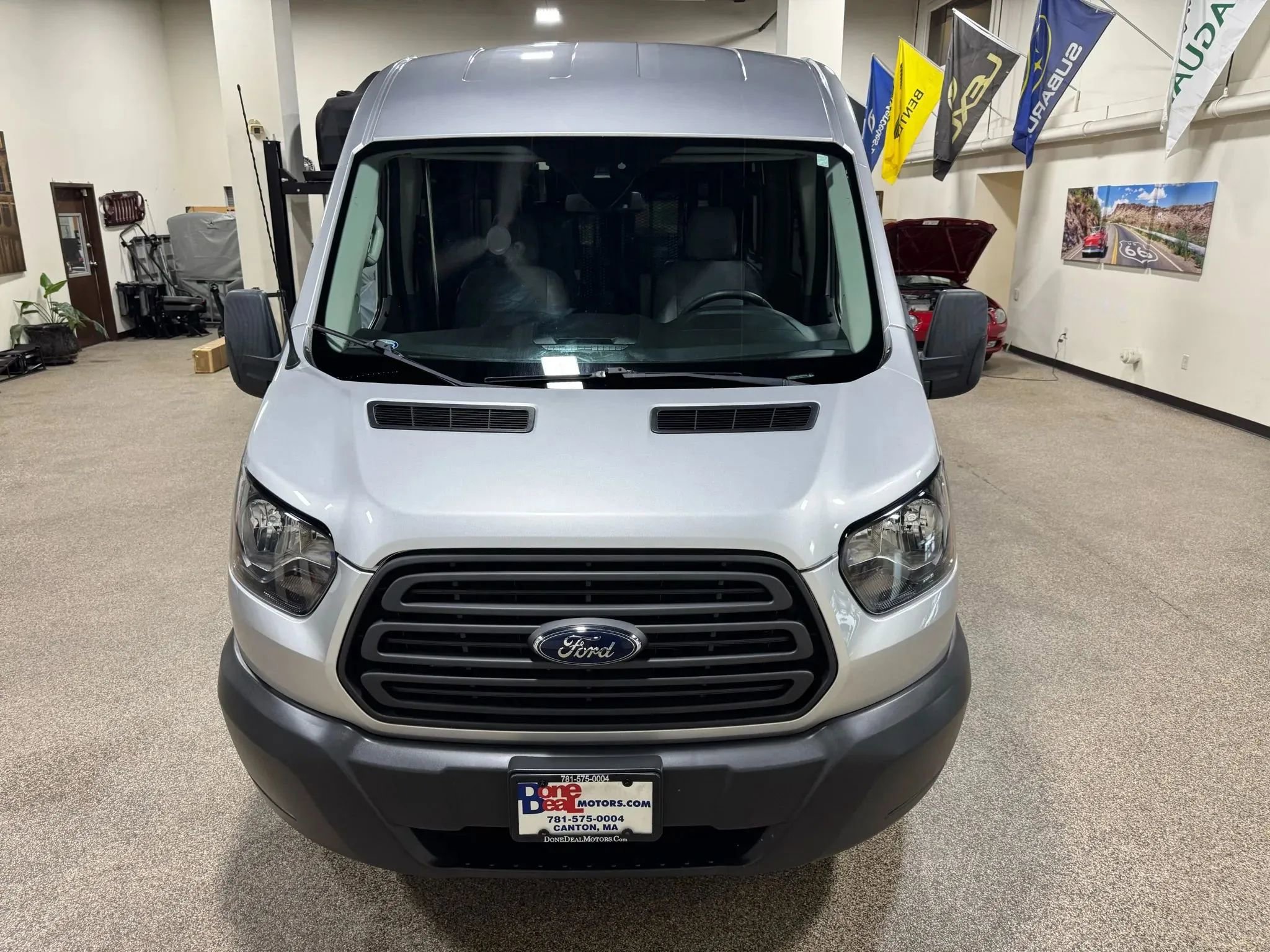 Used 2015 Ford Transit 250 148 Medium Roof RWD image 12