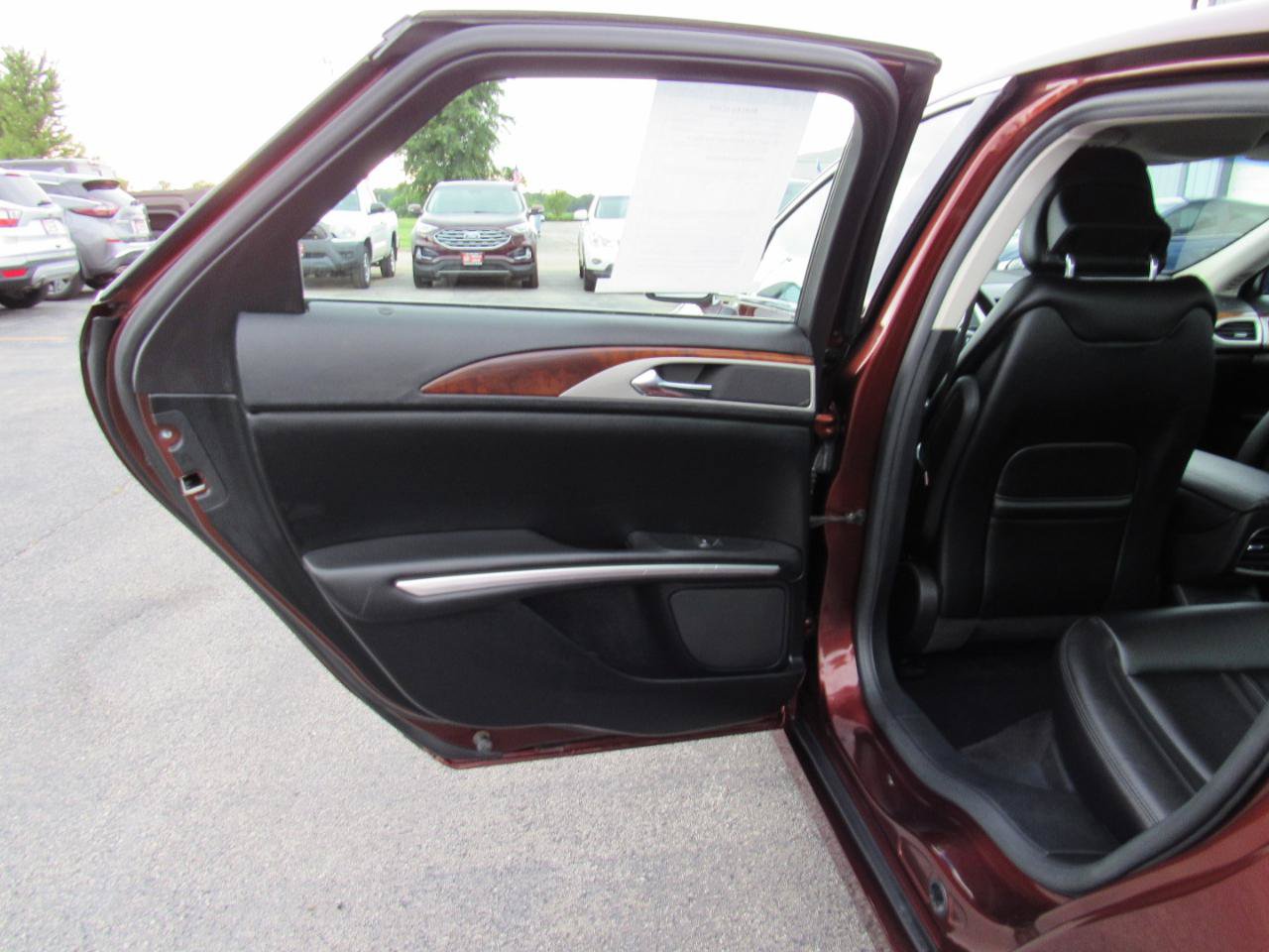 Used 2016 Lincoln MKZ AWD image 35