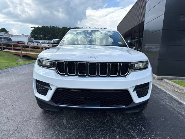 New 2026 Jeep Grand Cherokee Laredo X AWD/4WD image 3