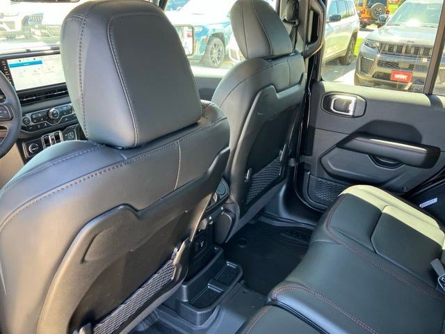 New 2026 Jeep Wrangler Unlimited Rubicon w/ Xtreme 35 Tire Package AWD/4WD image 25