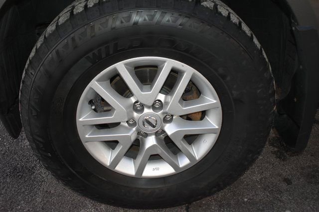 Used 2020 Nissan Frontier SV image 40