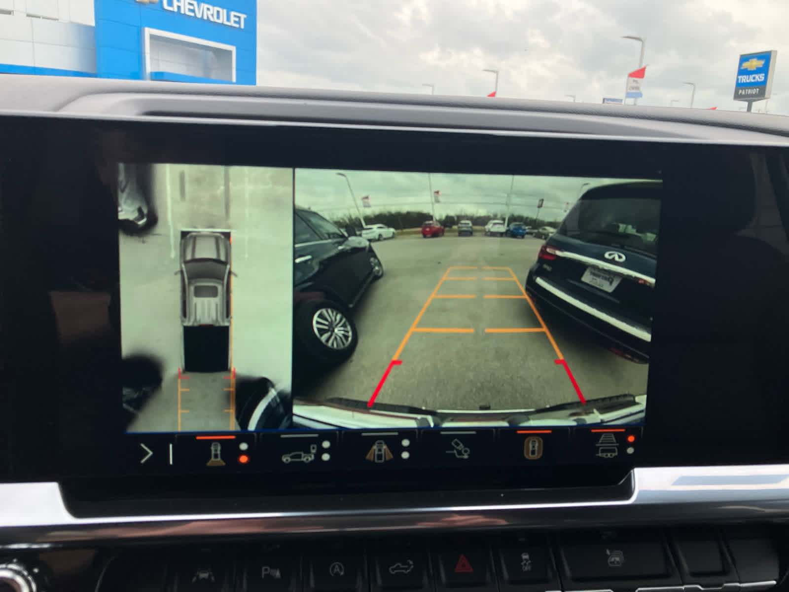 New 2026 GMC Sierra 1500 SLT w/ SLT Premium Package image 27