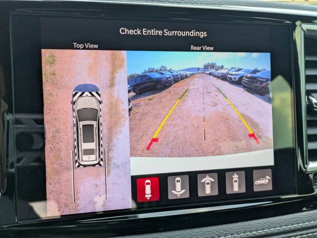 New 2026 Chrysler Pacifica Limited w/ S Appearance Package FWD image 18