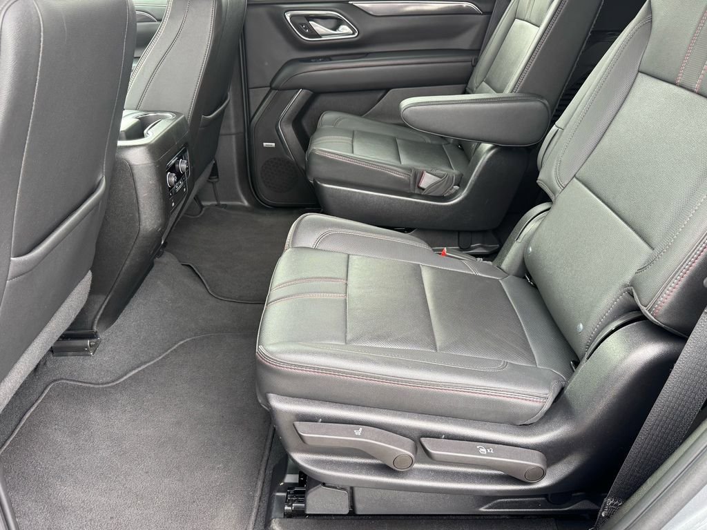 Used 2022 Chevrolet Tahoe RST w/ Luxury Package AWD/4WD image 15
