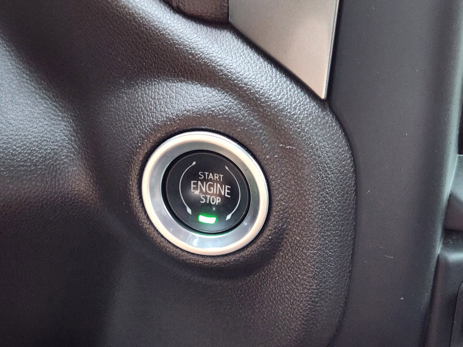 Used 2019 Chevrolet Silverado 1500 LT w/ Texas Edition image 24