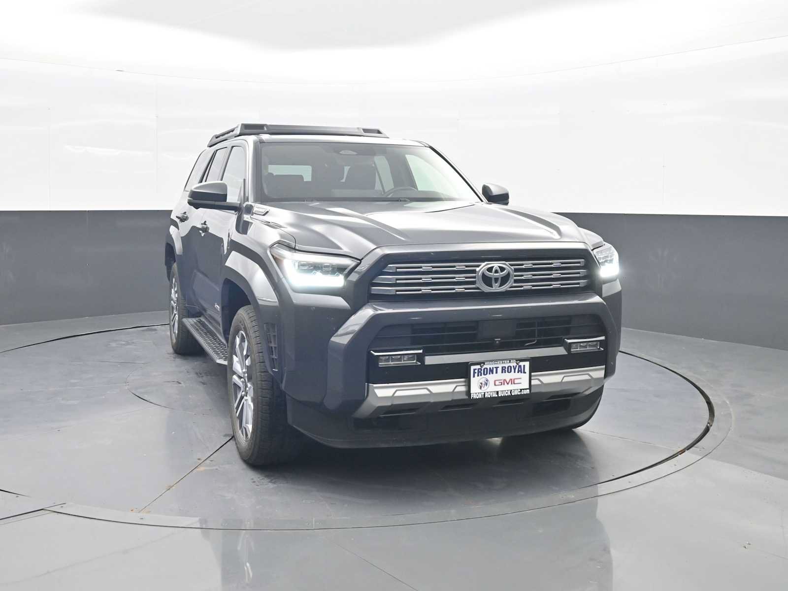 Used 2025 Toyota 4Runner Limited AWD/4WD image 2