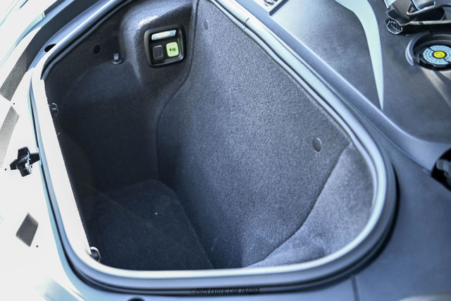 Used 2020 Chevrolet Corvette Stingray Premium Cpe w/ 3LT Preferred Equipment Group image 64