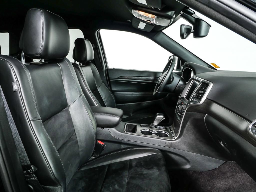 Used 2018 Jeep Grand Cherokee Altitude RWD image 22