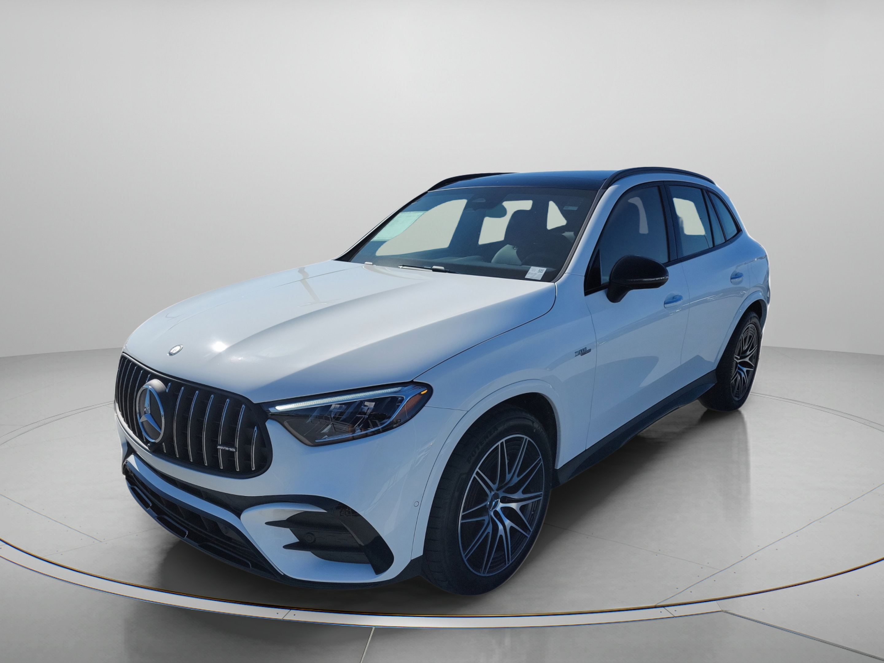 Used 2026 Mercedes-Benz GLC 43 AMG 4MATIC image 2