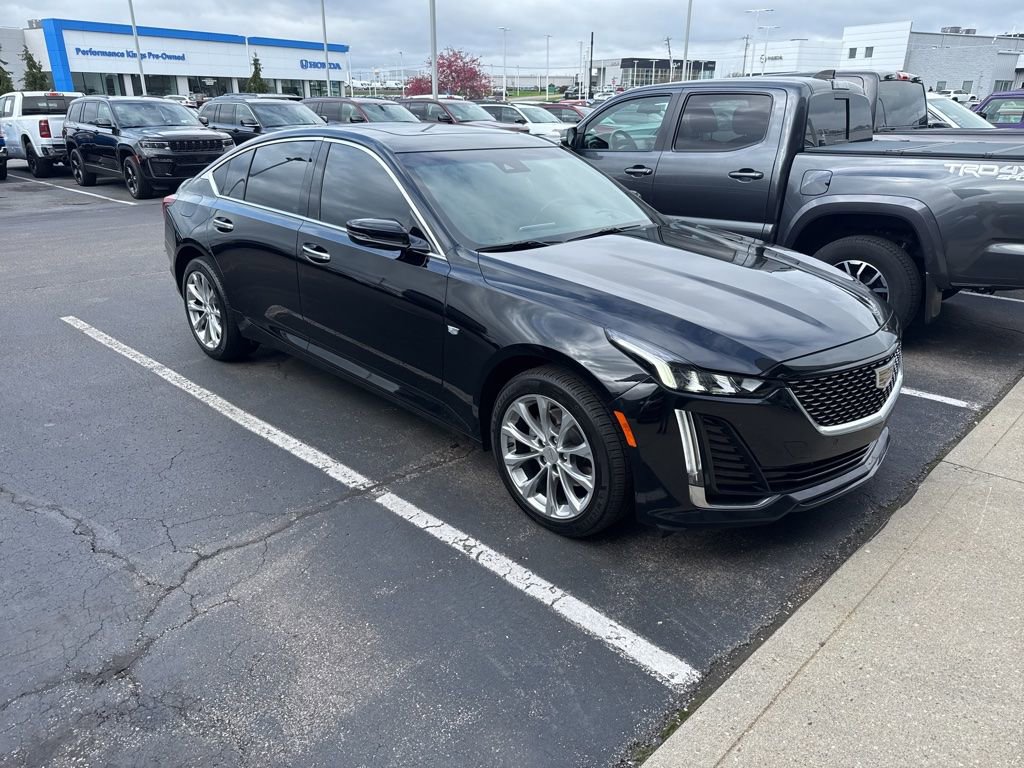 Used 2023 Cadillac CT5 Luxury image 2