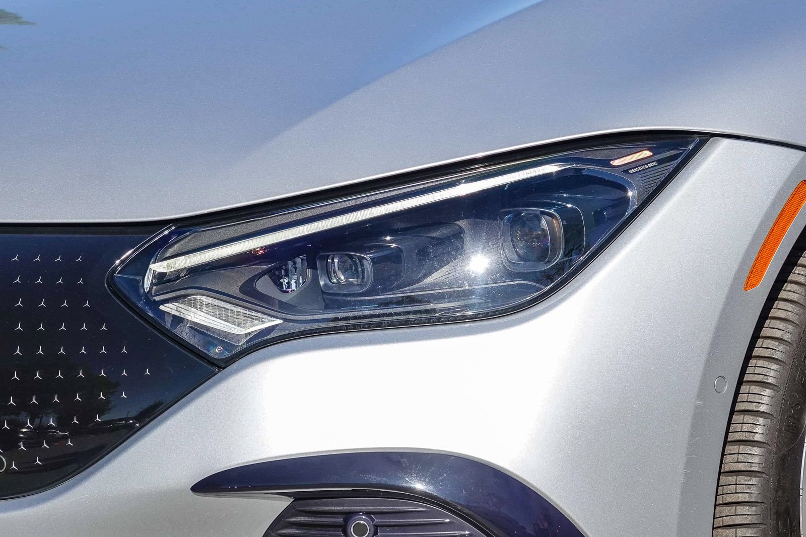 New 2024 Mercedes-Benz EQE 500 4MATIC Sedan image 8