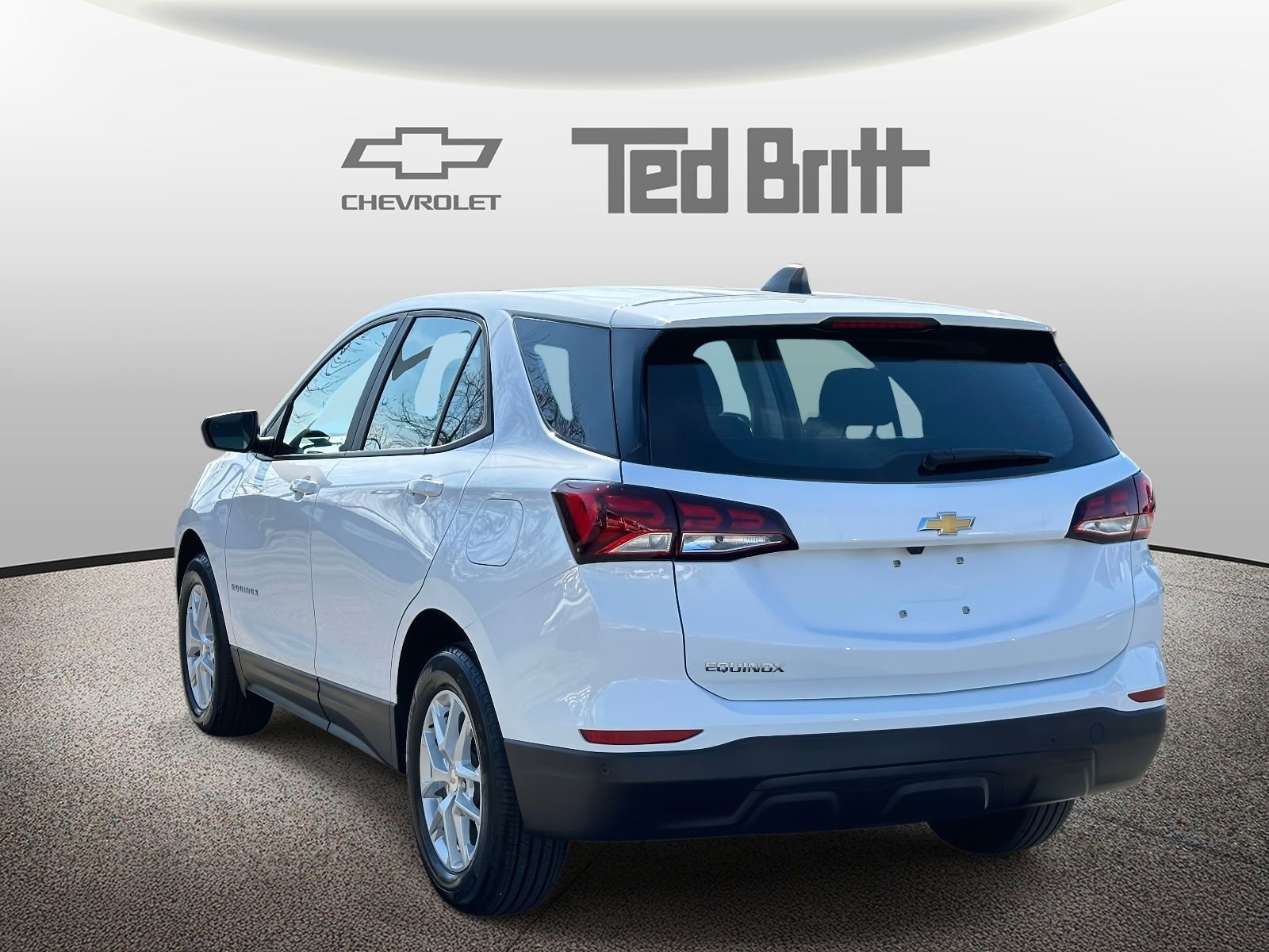 Certified 2024 Chevrolet Equinox LS w/ Driver Confidence II Package FWD image 6