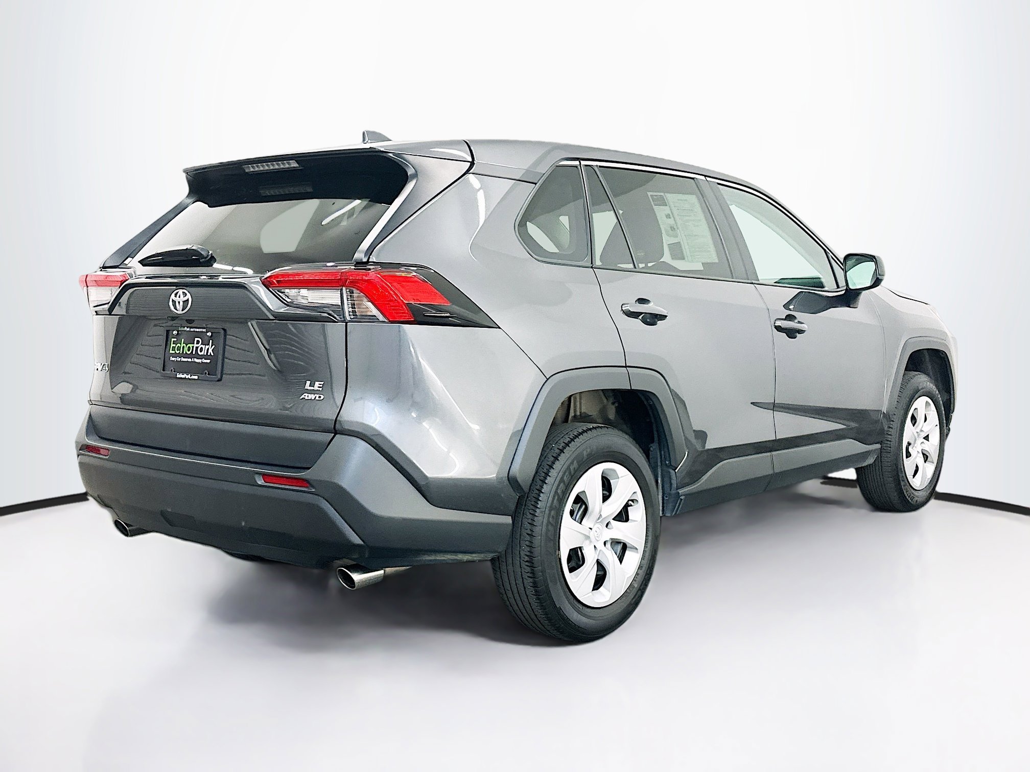 Used 2024 Toyota RAV4 LE image 9