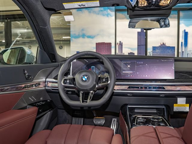 Used 2026 BMW 740i xDrive AWD/4WD image 16