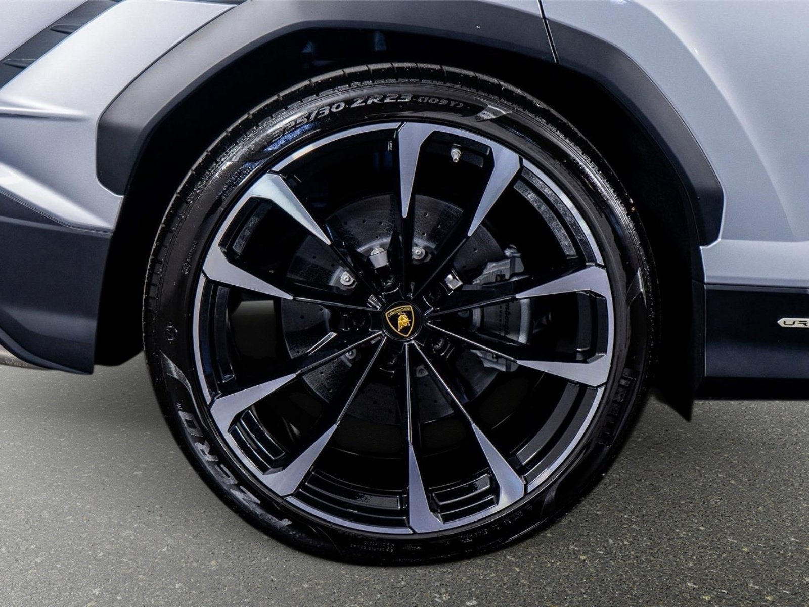 Used 2024 Lamborghini Urus S AWD/4WD image 7