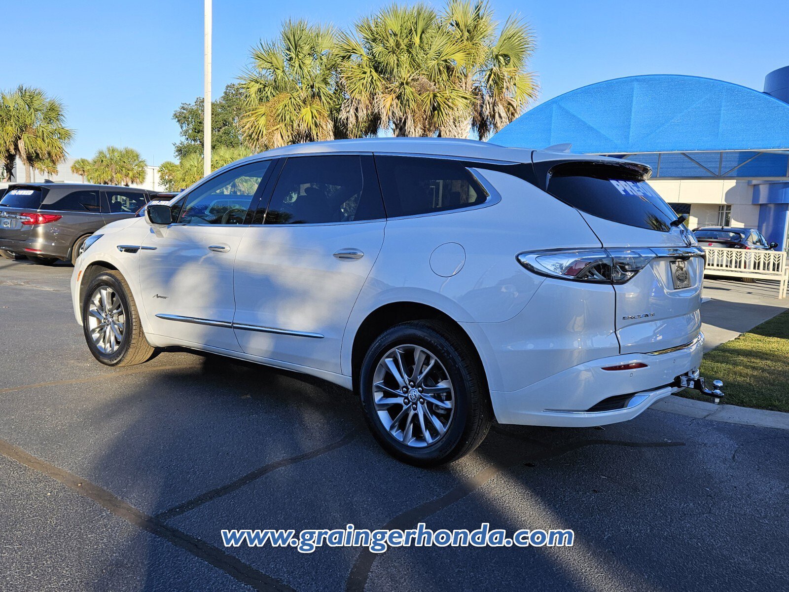 Used 2023 Buick Enclave Avenir w/ Trailering Package, 5000 lbs. image 3