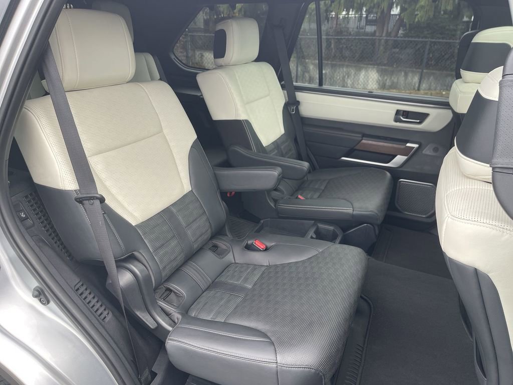 Used 2025 Toyota Sequoia Capstone image 28