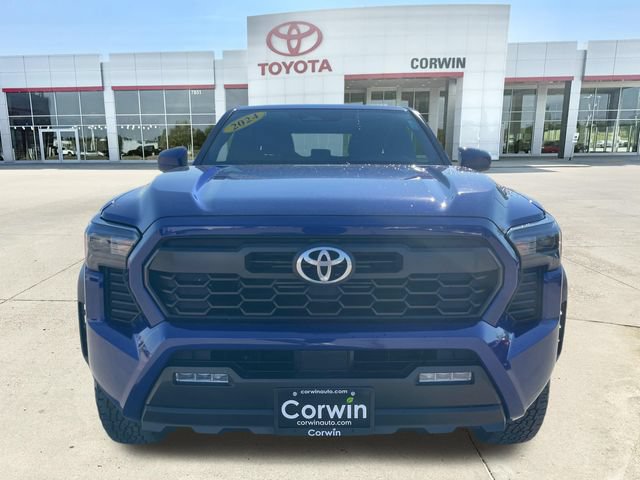 Used 2024 Toyota Tacoma TRD Off-Road AWD/4WD image 8