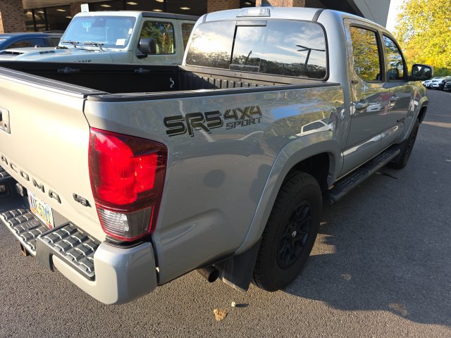 Used 2020 Toyota Tacoma SR5 w/ Technology Package AWD/4WD image 7