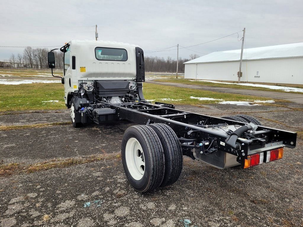 New 2025 Chevrolet Low Cab Forward 5500XG image 3