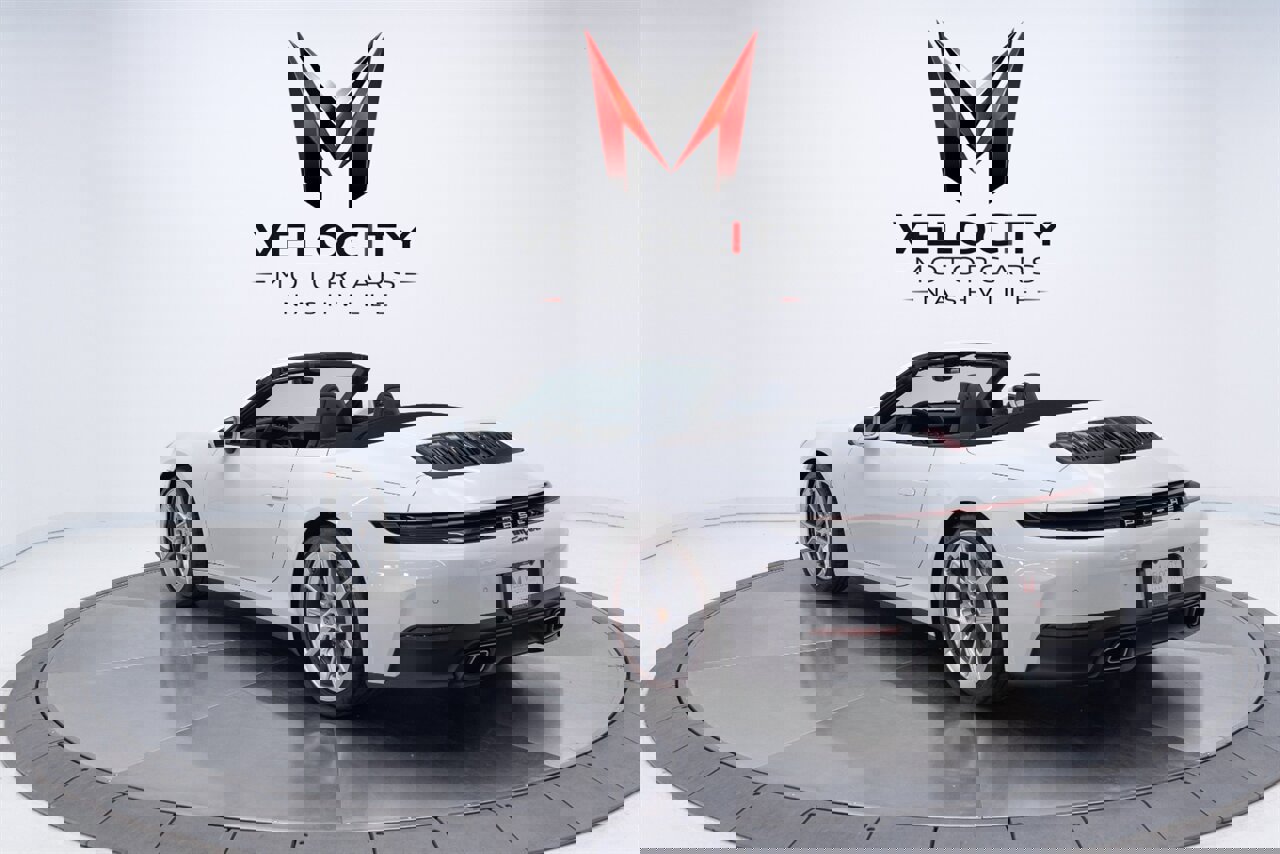 Used 2025 Porsche 911 Carrera w/ Premium Package image 16