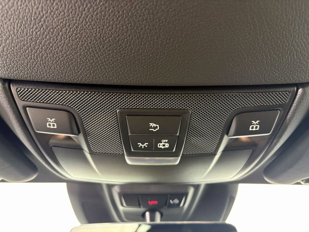 Used 2023 Mercedes-Benz E 450 4MATIC Cabriolet image 24