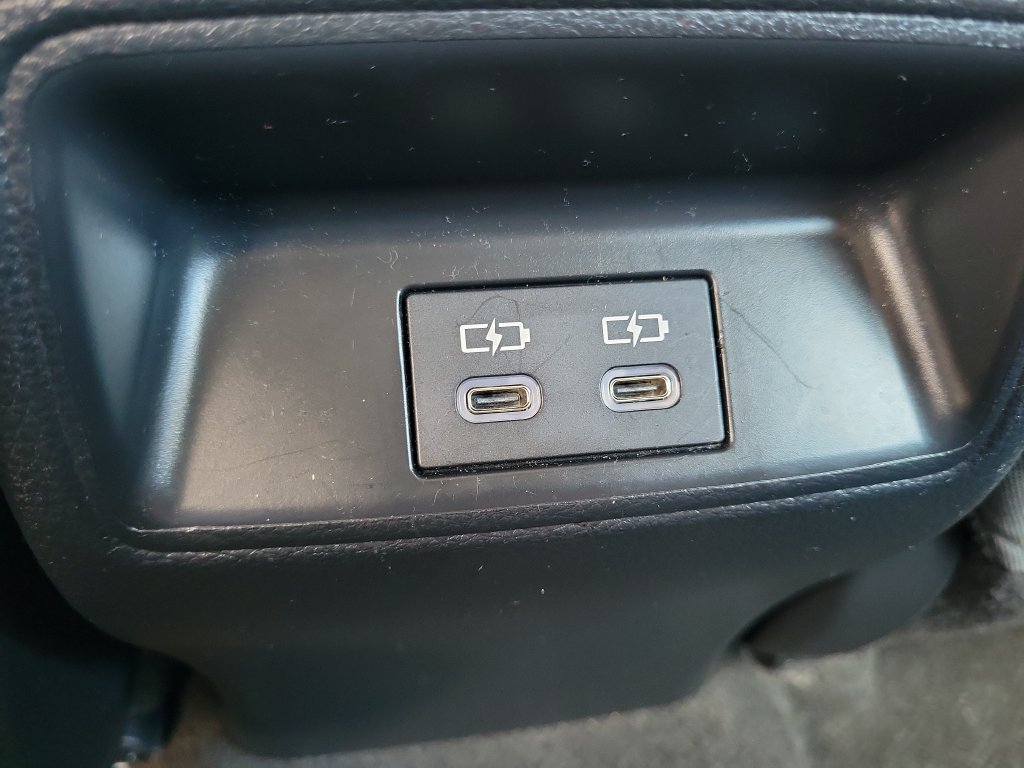 Used 2024 Toyota Corolla LE FWD image 9