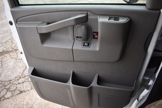 New 2025 Chevrolet Express 3500 w/ Power Convenience Package image 30