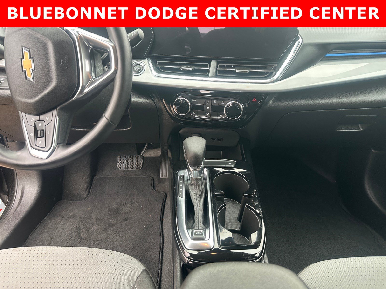 Used 2025 Chevrolet Trax LT w/ Driver Confidence Package FWD image 18