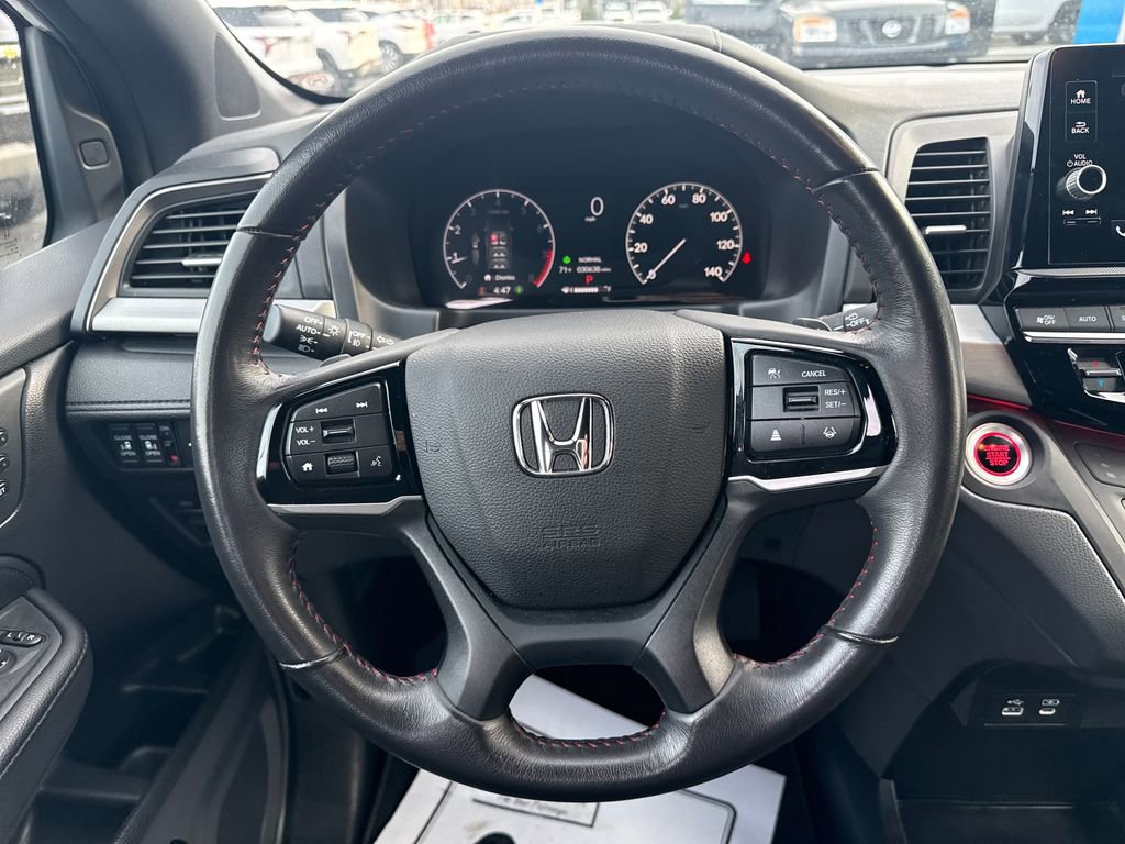 Used 2025 Honda Odyssey Sport-L image 18