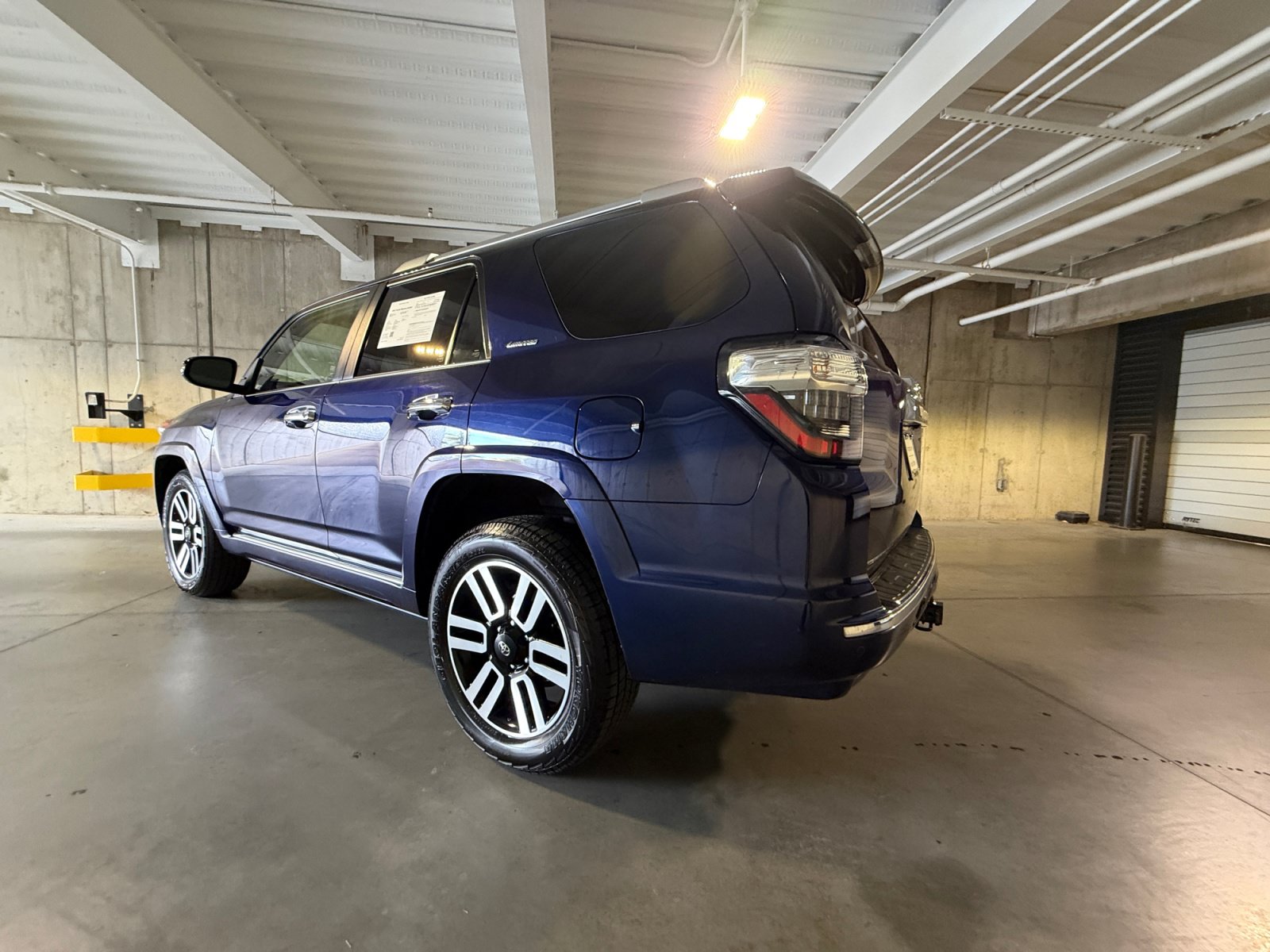 Used 2022 Toyota 4Runner Limited AWD/4WD image 3