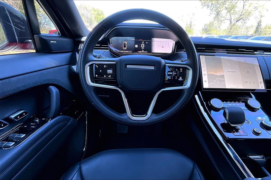 Used 2023 Land Rover Range Rover Sport SE AWD/4WD image 7