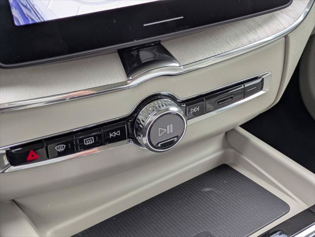 New 2026 Volvo XC60 B5 Ultra w/ Climate Package PRO AWD/4WD image 10