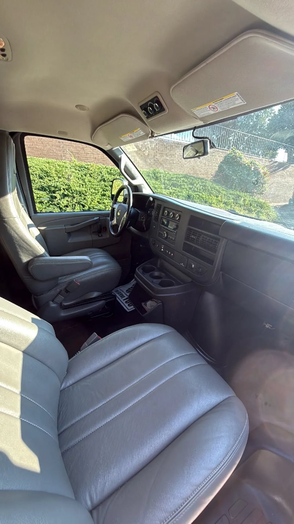 Used 2017 Chevrolet Express 3500 LS RWD image 24