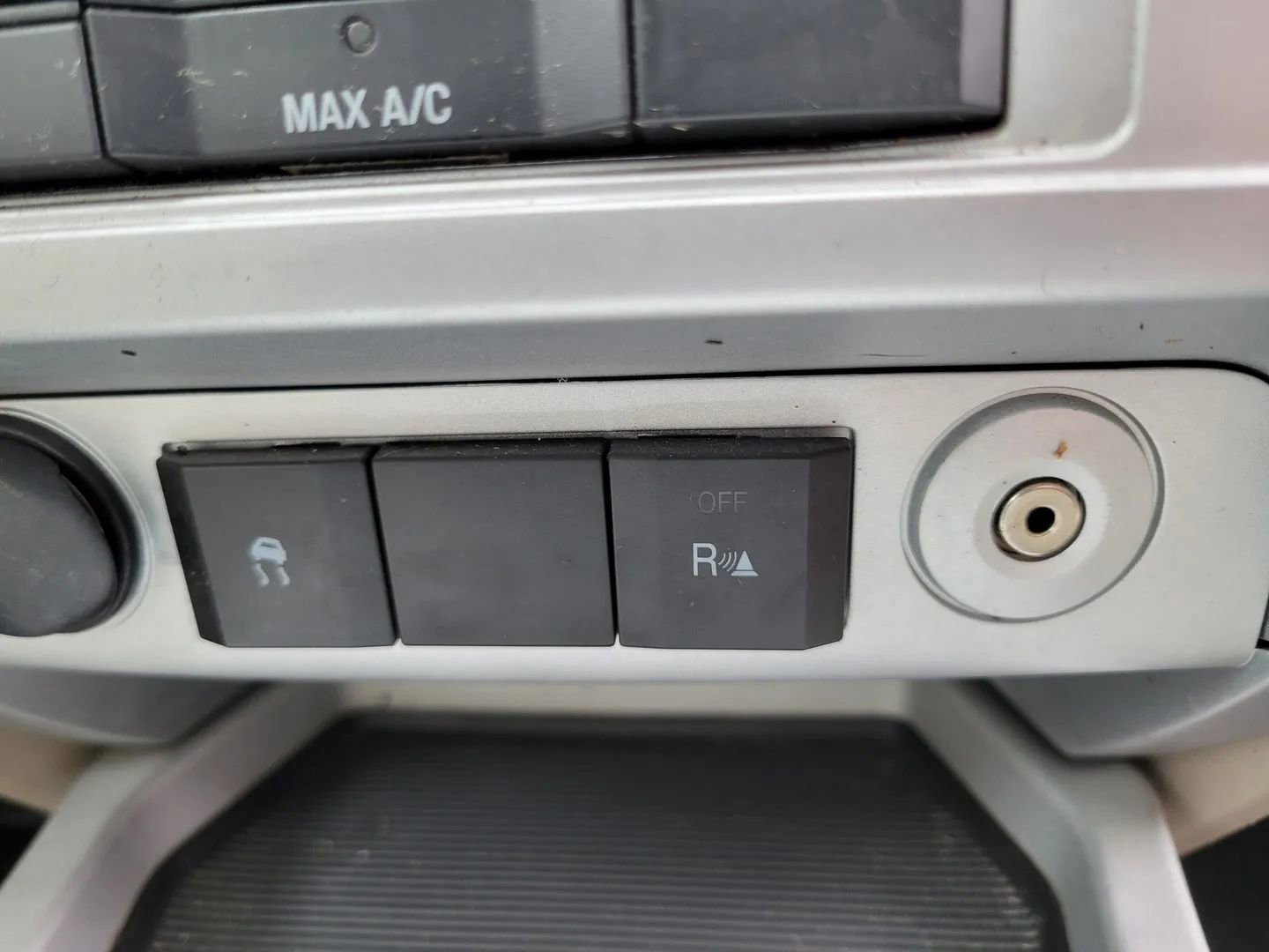 Used 2008 Mercury Mariner Premier FWD image 17