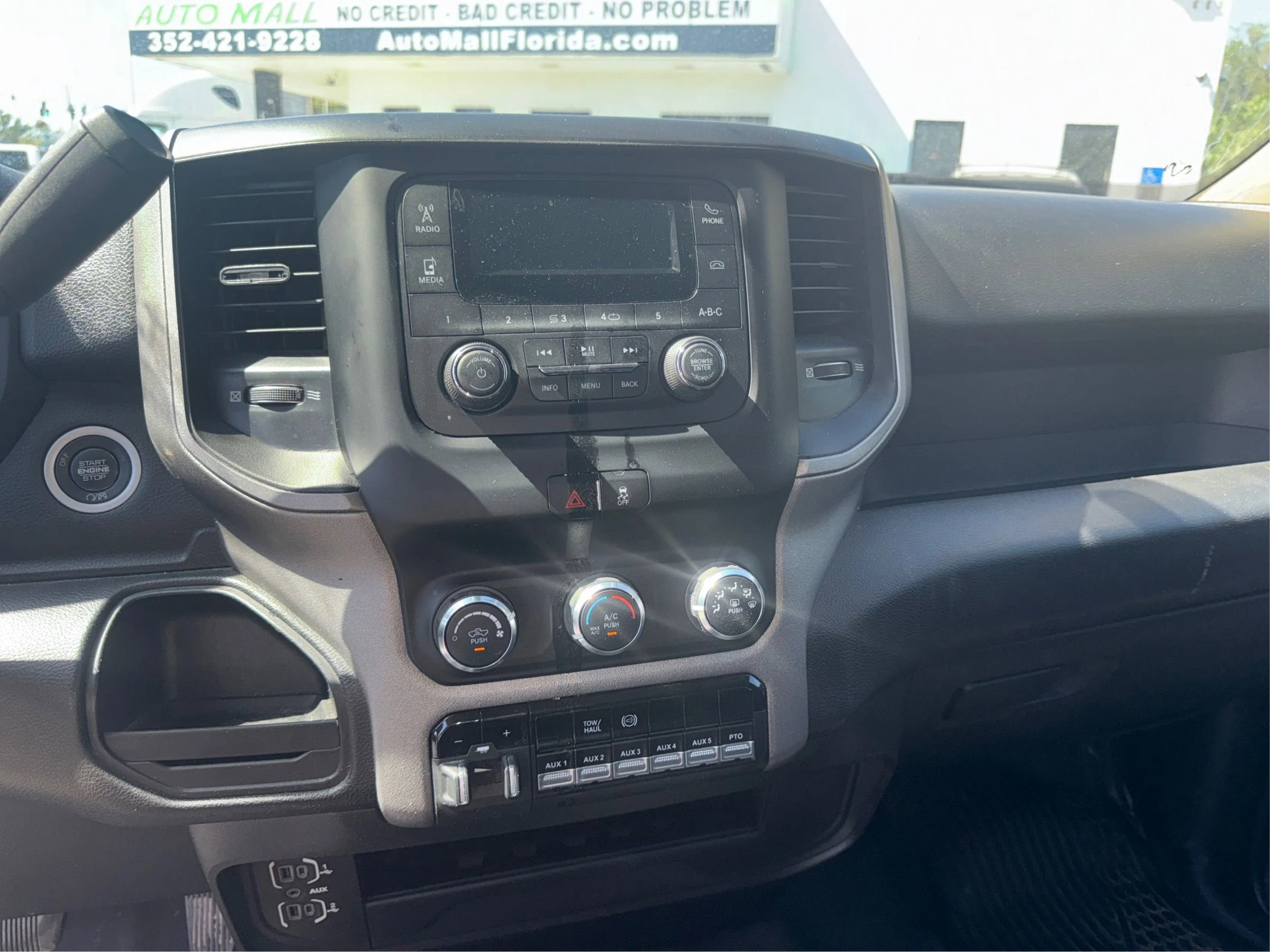 Used 2020 RAM 5500 Tradesman image 11
