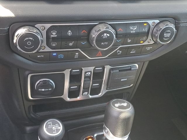 Used 2025 Jeep Wrangler Unlimited Sahara w/ Safety Group AWD/4WD image 15