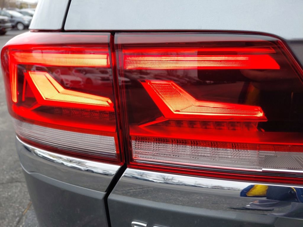 Used 2022 Volkswagen Atlas SEL Premium image 10